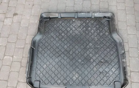 Mercedes-Benz C W204 Rubber trunk/boot mat liner 5712227978011 19271315139