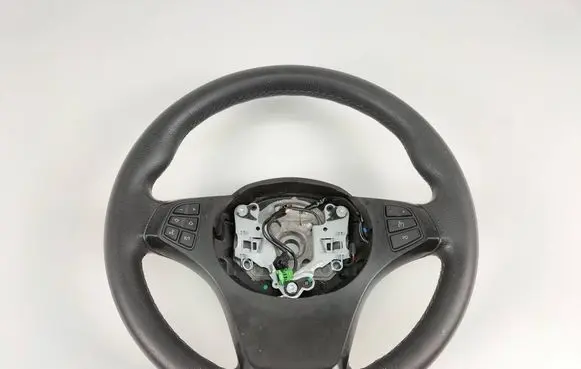 BMW X3 E83 Steering wheel 6778404
