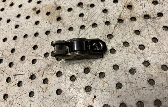 Opel Combo D Valve rocker arm 