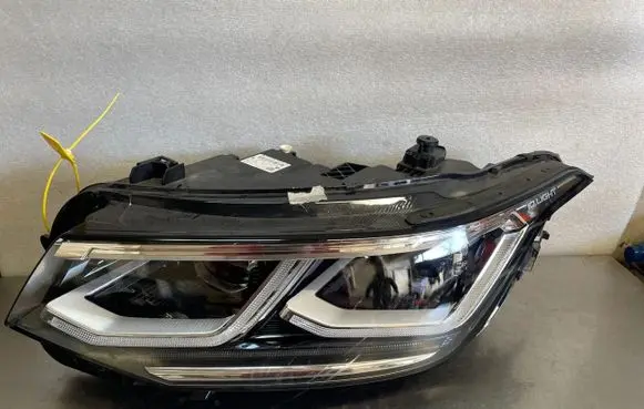 Volkswagen Tiguan Headlight/headlamp 5NB941081G