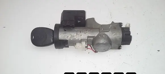 Nissan Almera Tino Ignition lock VALEO 8145