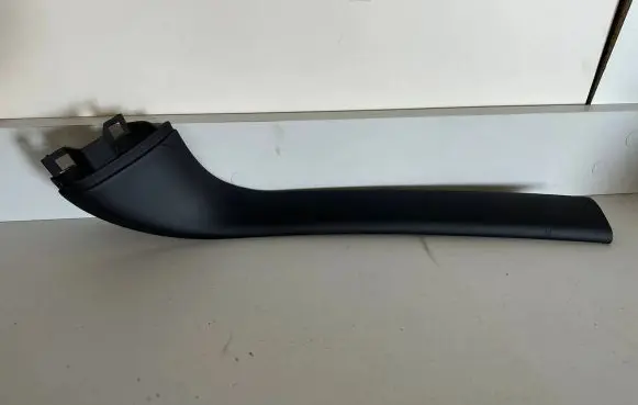 BMW X3 E83 (D)pillar trim (top) 3330862 850610
