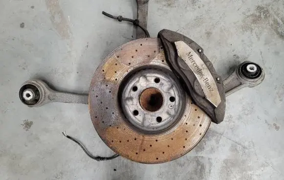 Mercedes-Benz E W213 Front wheel hub spindle knuckle 