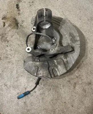 BMW X1 E84 Front wheel hub 6784865 17452710