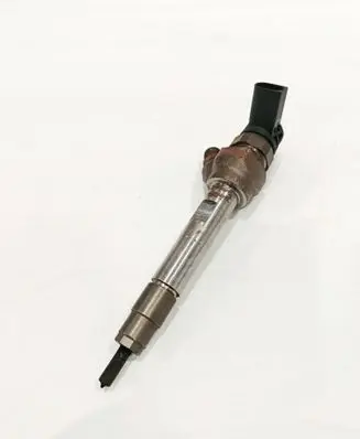 BMW 2 F45 Fuel injector 8514146 0445110613