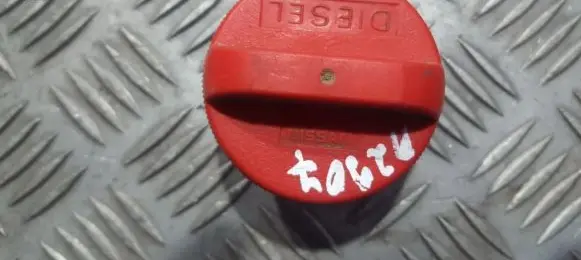 Nissan Almera Fuel tank filler cap 