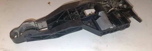 Rear door exterior handle/bracket
