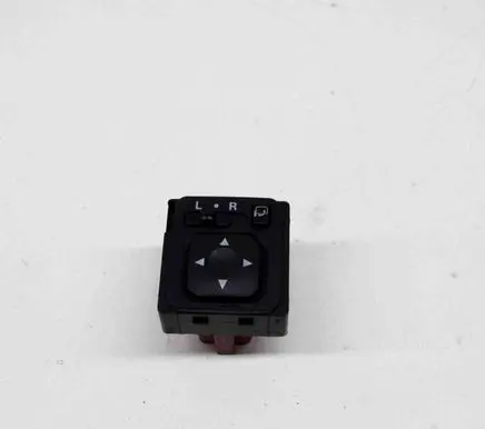 Mitsubishi Pajero Wing mirror switch R183569