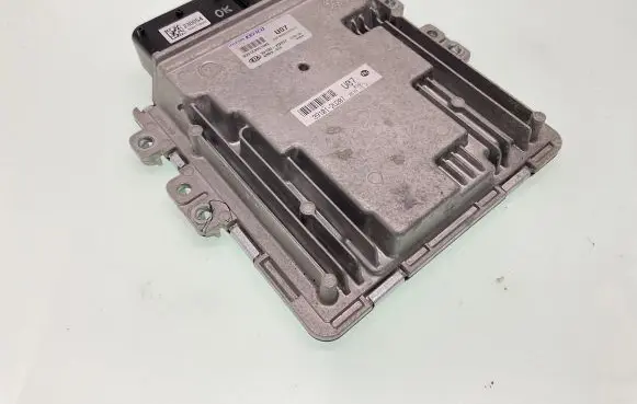 KIA Ceed Engine control unit/module 391012U207