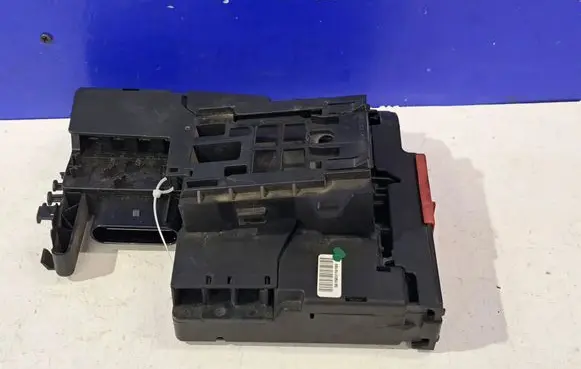 Mercedes-Benz C W204 Fuse box set A2075400640