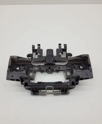 Rear door exterior handle/bracket