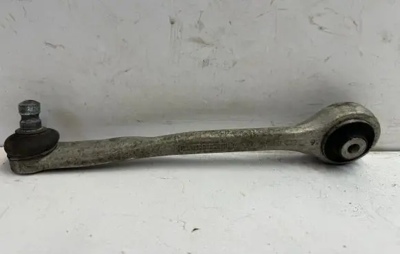 Porsche Macan (95B) Front lower control arm/wishbone 8K0505P