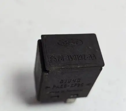 Ford Mondeo Mk III Other relay F57B14B192AA 61D4D