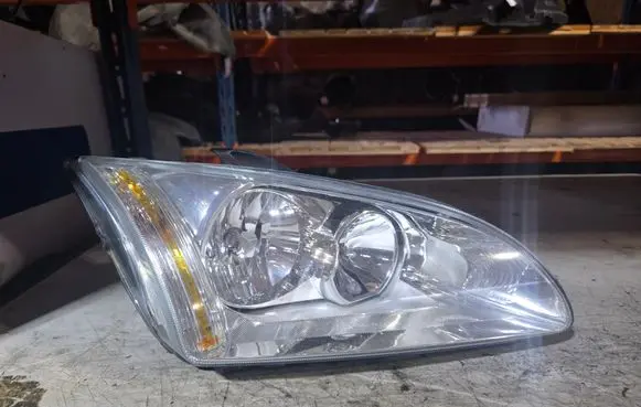 Ford Focus Headlight/headlamp 4M5113W029AC
