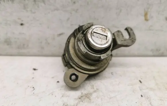 Saab 9-3 Ver2 Tailgate exterior lock 