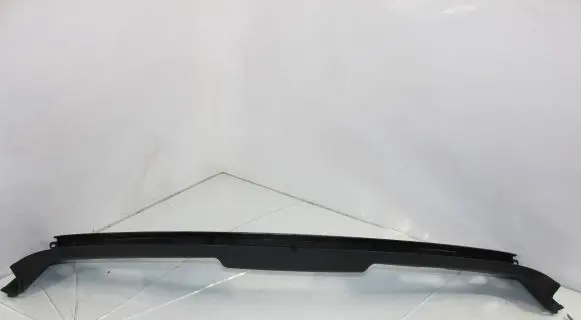Windshield trim