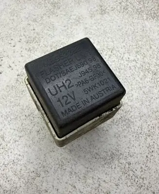 Volvo S40, V40 Other relay MB953383 J94598 5WK1021