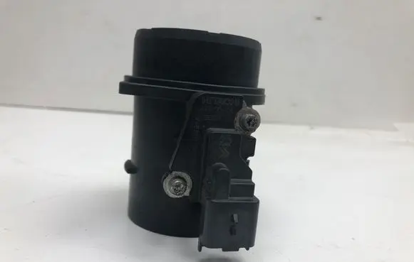 Peugeot 208 Mass air flow meter 968328298002 9683282980