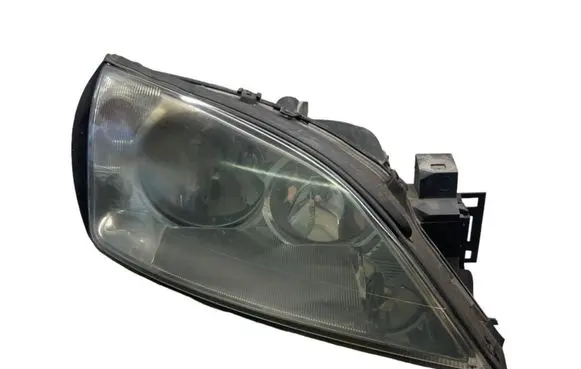 Ford Mondeo Mk III Headlight/headlamp 1S7113005AJ 0301174202