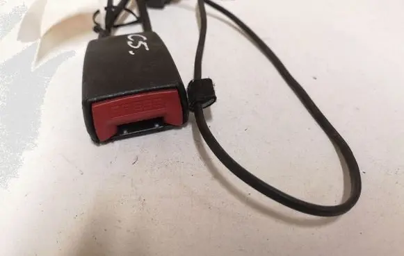 Citroen C5 Rear seatbelt buckle 33052810 96480893XX