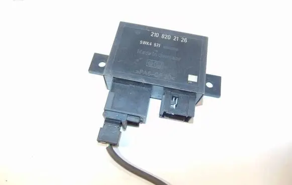 Mercedes-Benz E W210 Door central lock control unit/module A2108202126 2108202126