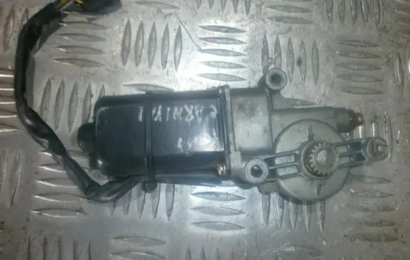 Sunroof motor/actuator