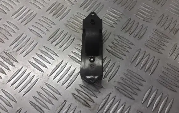 Mitsubishi Lancer Quarter vent window switch MR587879