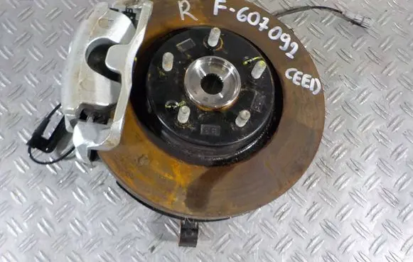 KIA Ceed Front wheel hub spindle knuckle