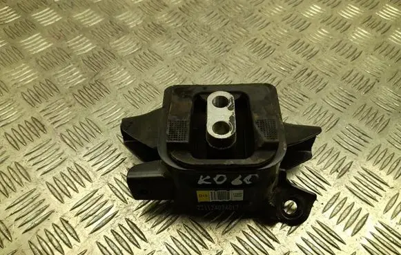 KIA Ceed Engine mount bracket 21830J9000