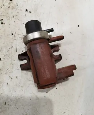 Citroen C3 Picasso Vacuum valve 9652570180