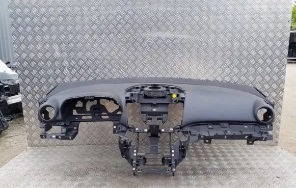 Chevrolet Orlando Dashboard P02413308 ATF33914