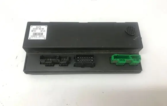 Peugeot 807 Door control unit/module 1400745380 70359579