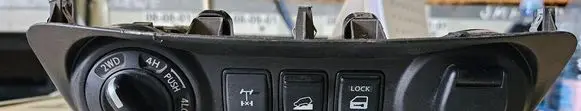 Nissan Navara D23 Suspension ride height/mode switch brak