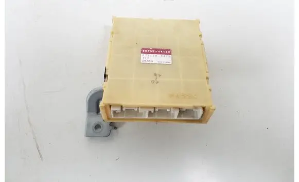 Toyota Avensis Verso Air conditioning/heating control unit 88650-44170