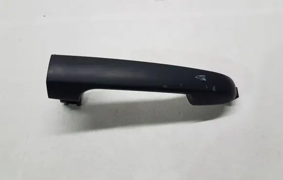 Hyundai i30 Front door exterior handle 826511H000
