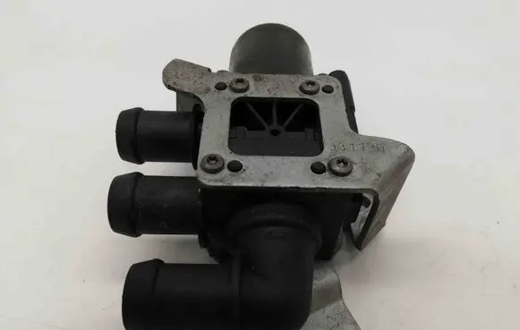 BMW 5 F10 F11 Electric auxiliary coolant/water pump 8512236