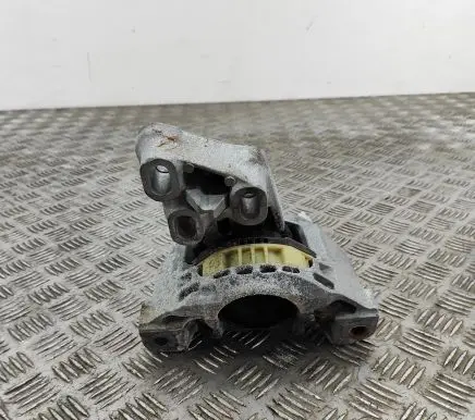 Mercedes-Benz GLA W156 Engine mount bracket A2462400617