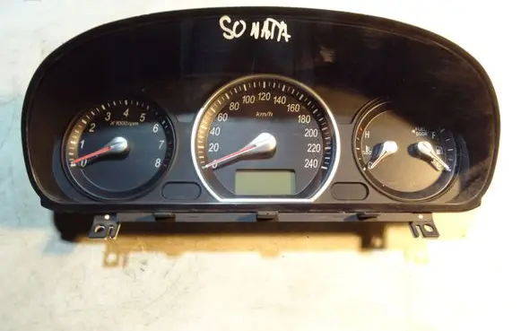 Hyundai Sonata Speedometer (instrument cluster) 940033K693