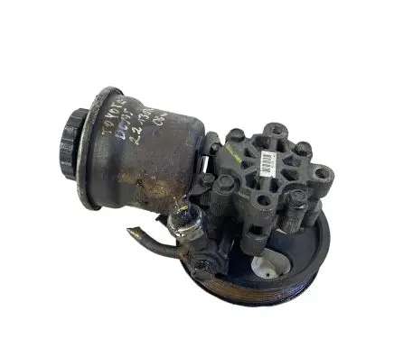 Toyota Avensis T250 Power steering pump