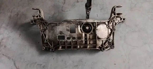 Volkswagen PASSAT B7 Front subframe 7N0199369A