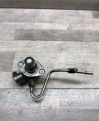 Volvo V60 Fuel injection high pressure pump 0261520140 2004195832