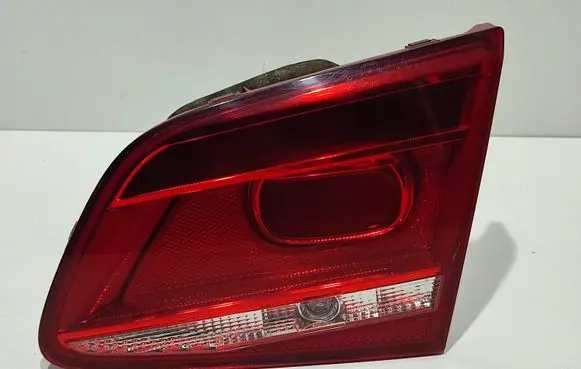Volkswagen PASSAT B7 Tailgate rear/tail lights 3AE945094J 90004891