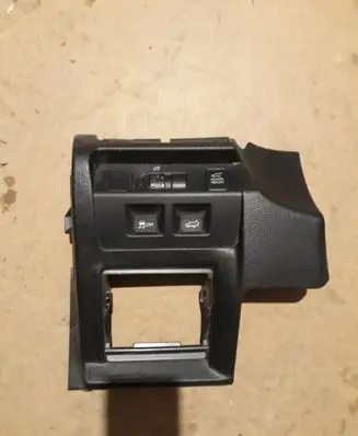 Dashboard lower bottom trim panel