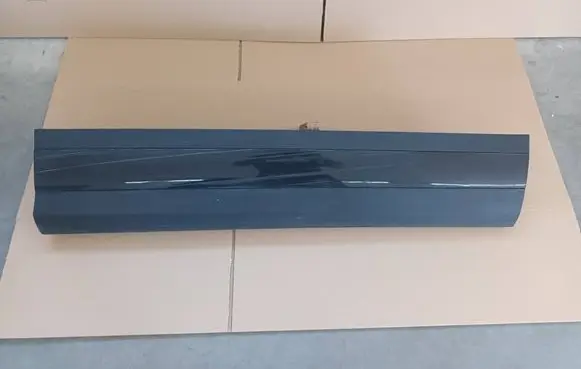 Land Rover Evoque II Front door trim (molding) K8D221064A