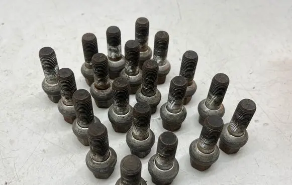 Nuts/bolts