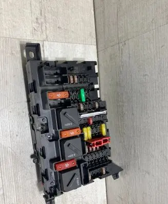 Mini One - Cooper F56 F55 Fuse module 9360501