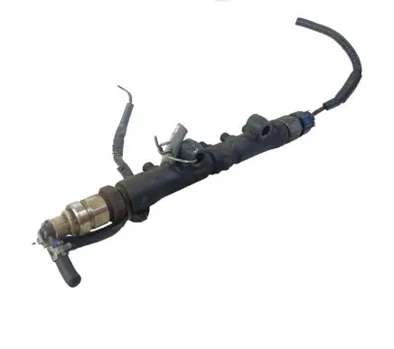 Toyota Avensis Verso Fuel main line pipe