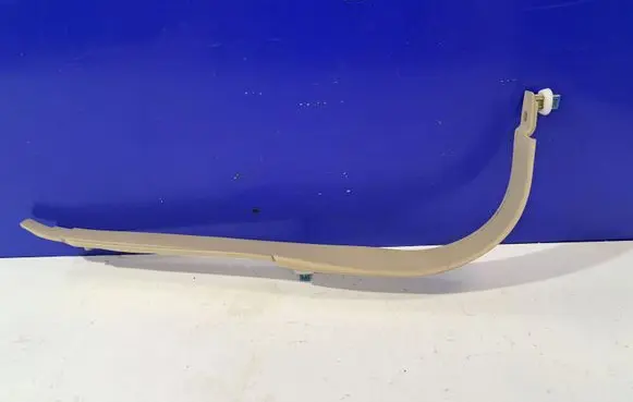 Dashboard lower bottom trim panel