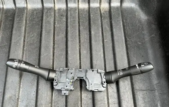 Infiniti FX Indicator stalk 1909SN