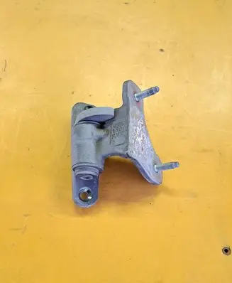 Mercedes-Benz E W212 Front door lower hinge 